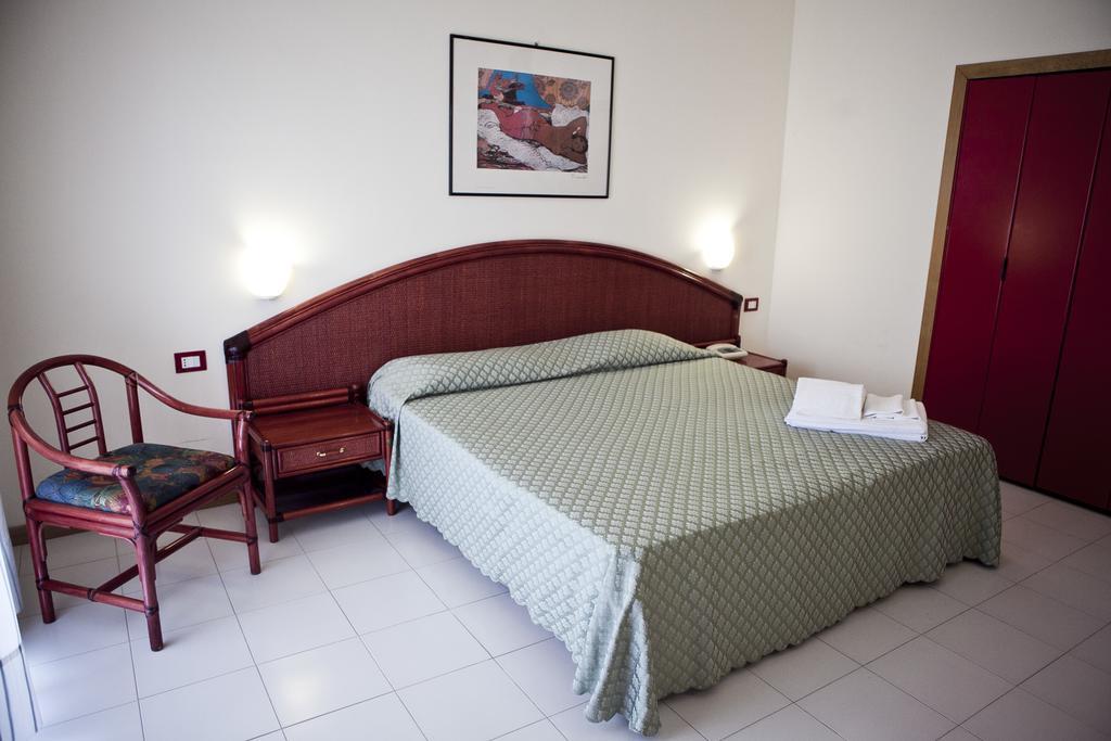 Hotel Club Helios Νότο Εξωτερικό φωτογραφία