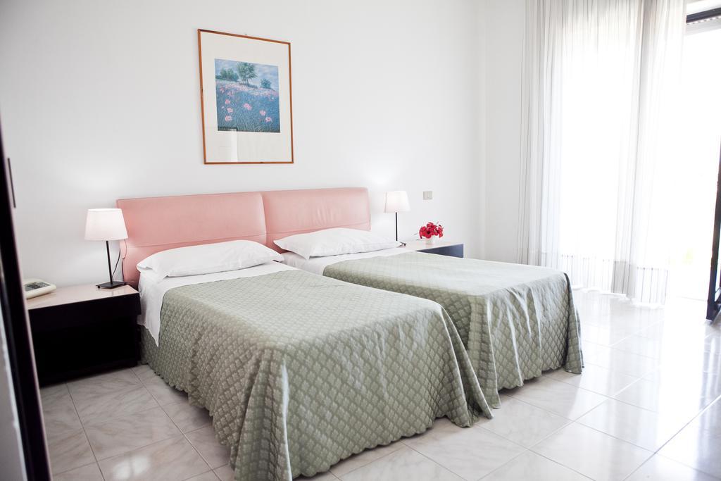 Hotel Club Helios Νότο Εξωτερικό φωτογραφία