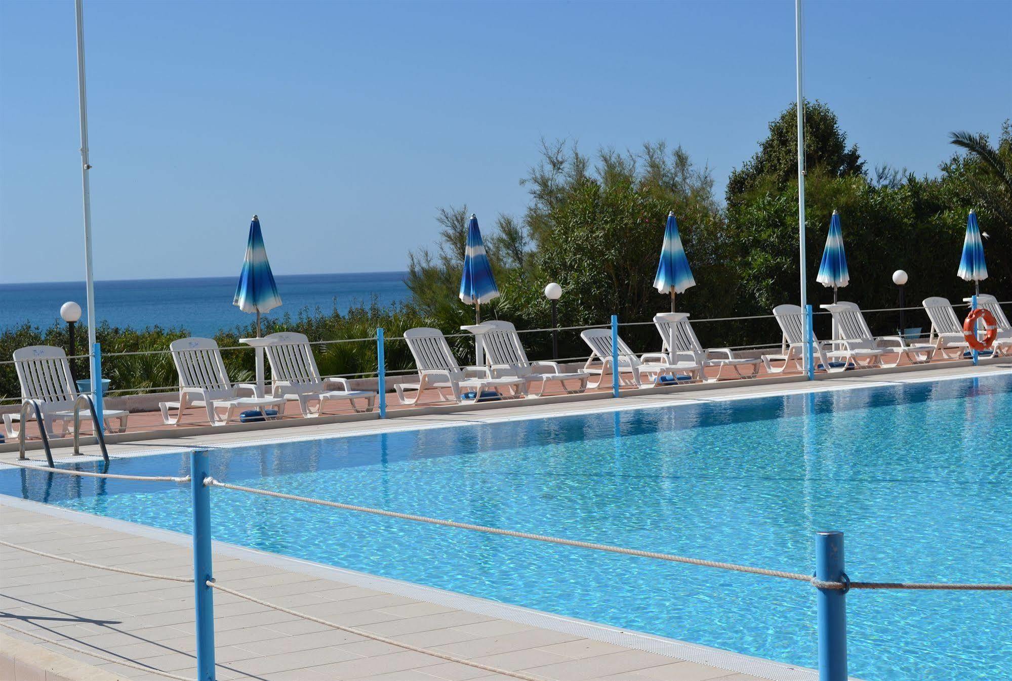 Hotel Club Helios Νότο Εξωτερικό φωτογραφία